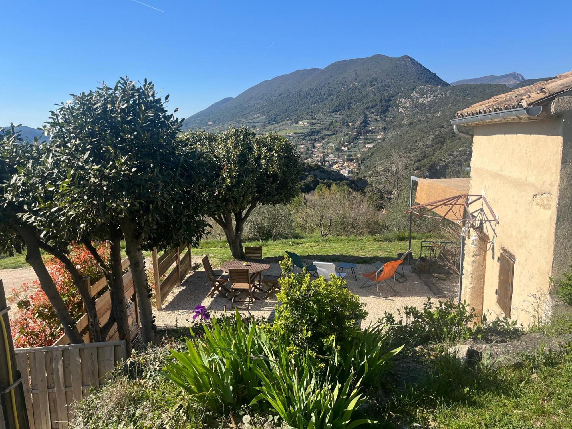 Cabanon Entoure De Montagnes Et D'Oliviers Villa Nyons Exterior photo